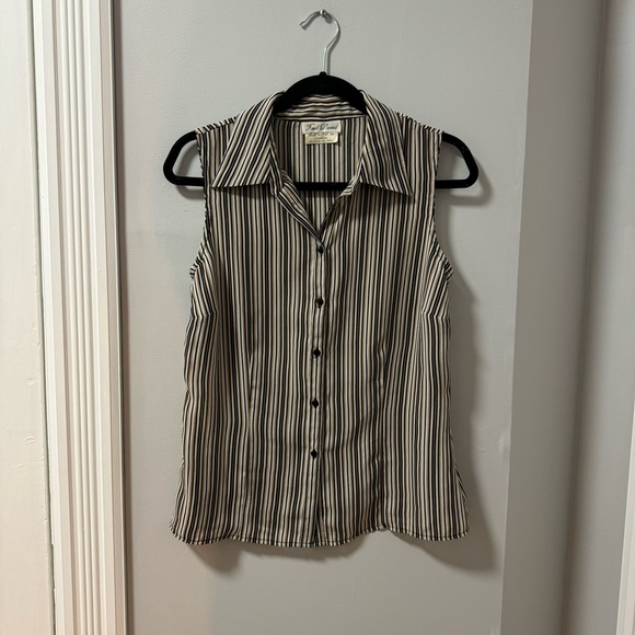 Sheer Vintage Sleeveless Blouse - Picture 1 of 5